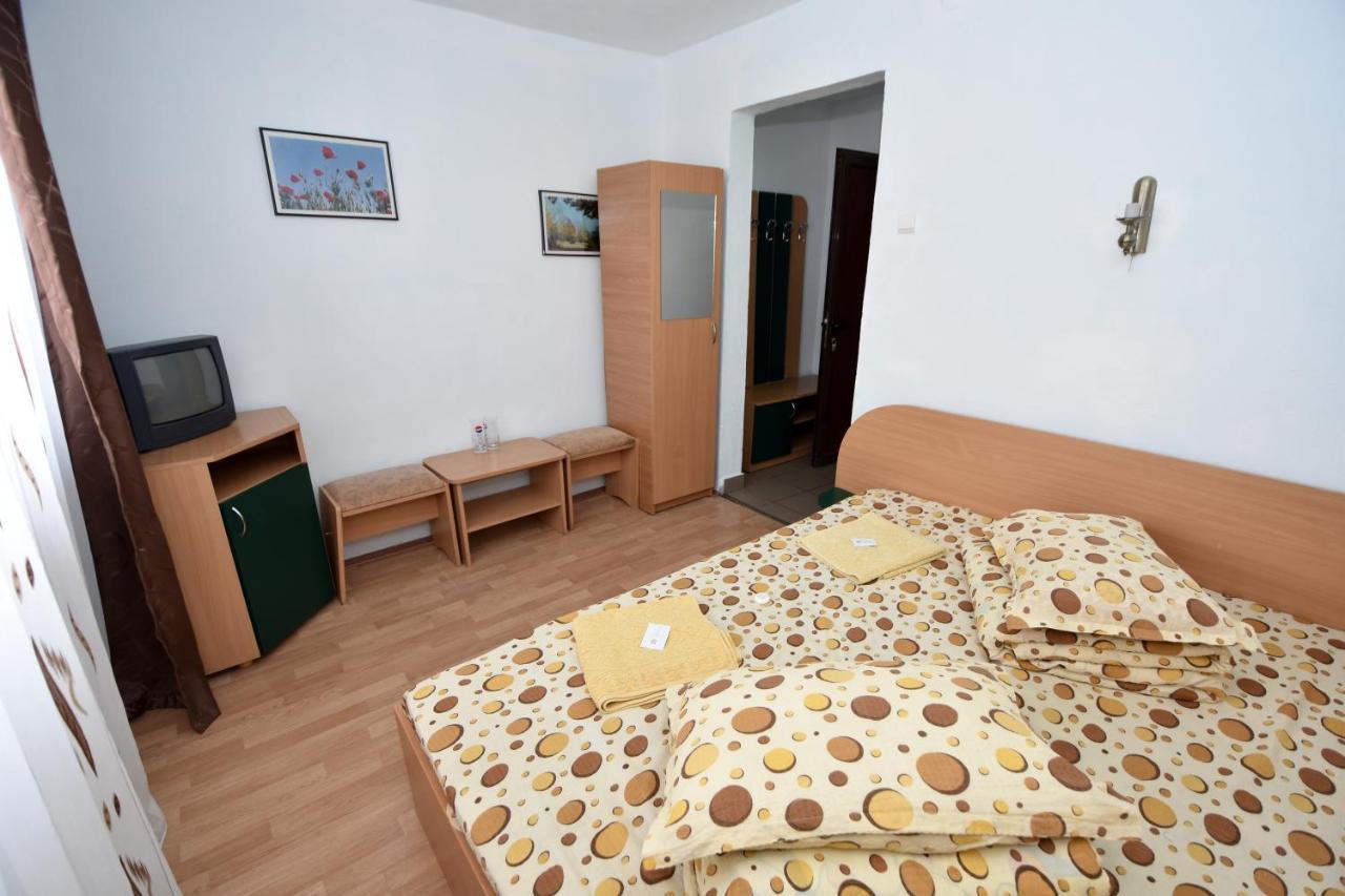Vila Parang Petroşani Exterior foto